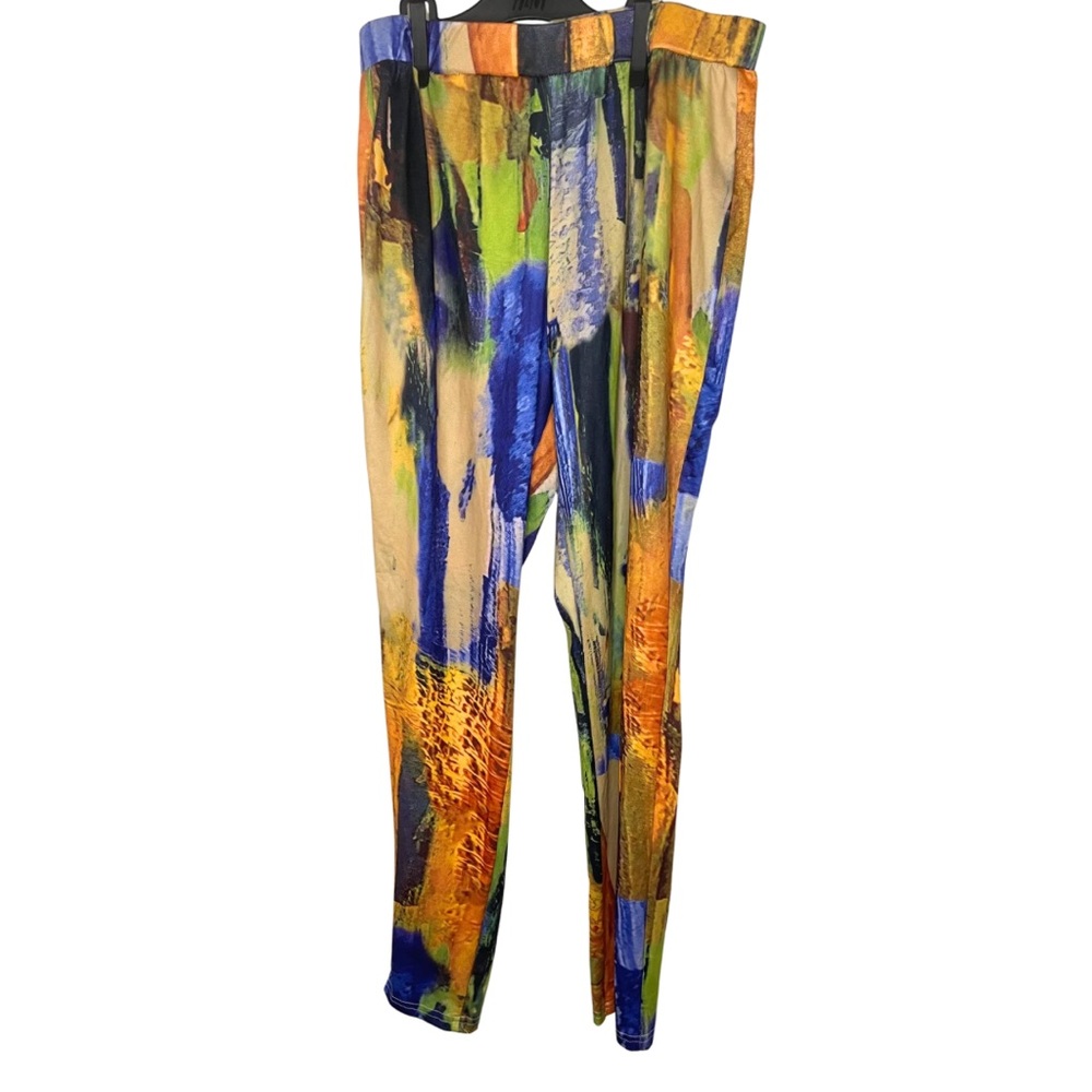 Abstract Print Two-Piece Set - Picture 6 of 8